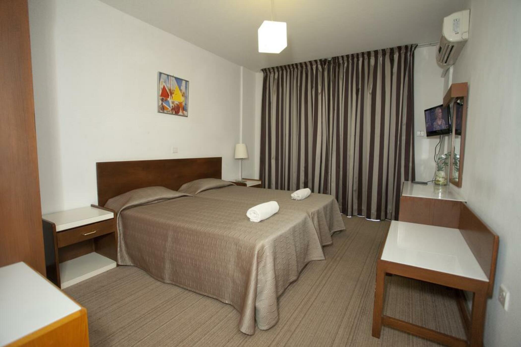 Blazer Residence Larnaca Buitenkant foto