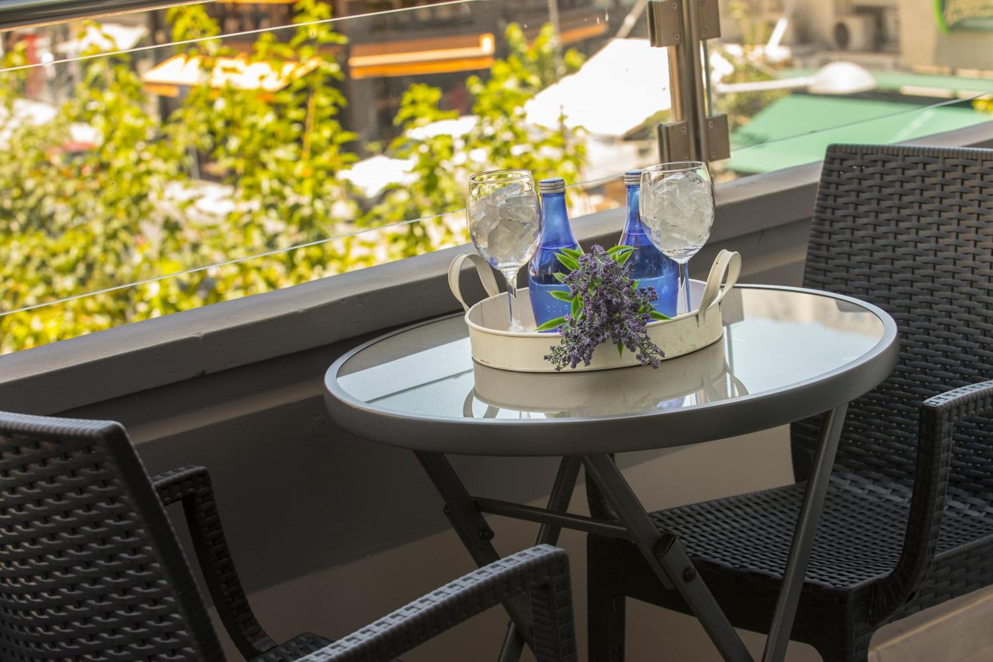 Blazer Residence Larnaca Buitenkant foto